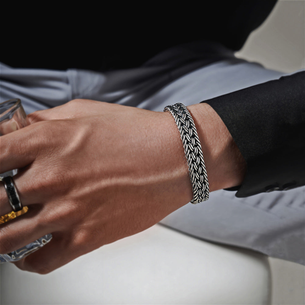 The Best Valentine's Day Gift Ideas & Tips for Him in 2024