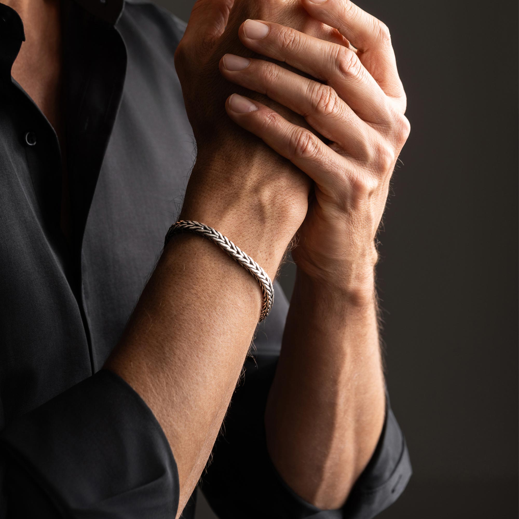 Crein - Handmade Braided Bracelet