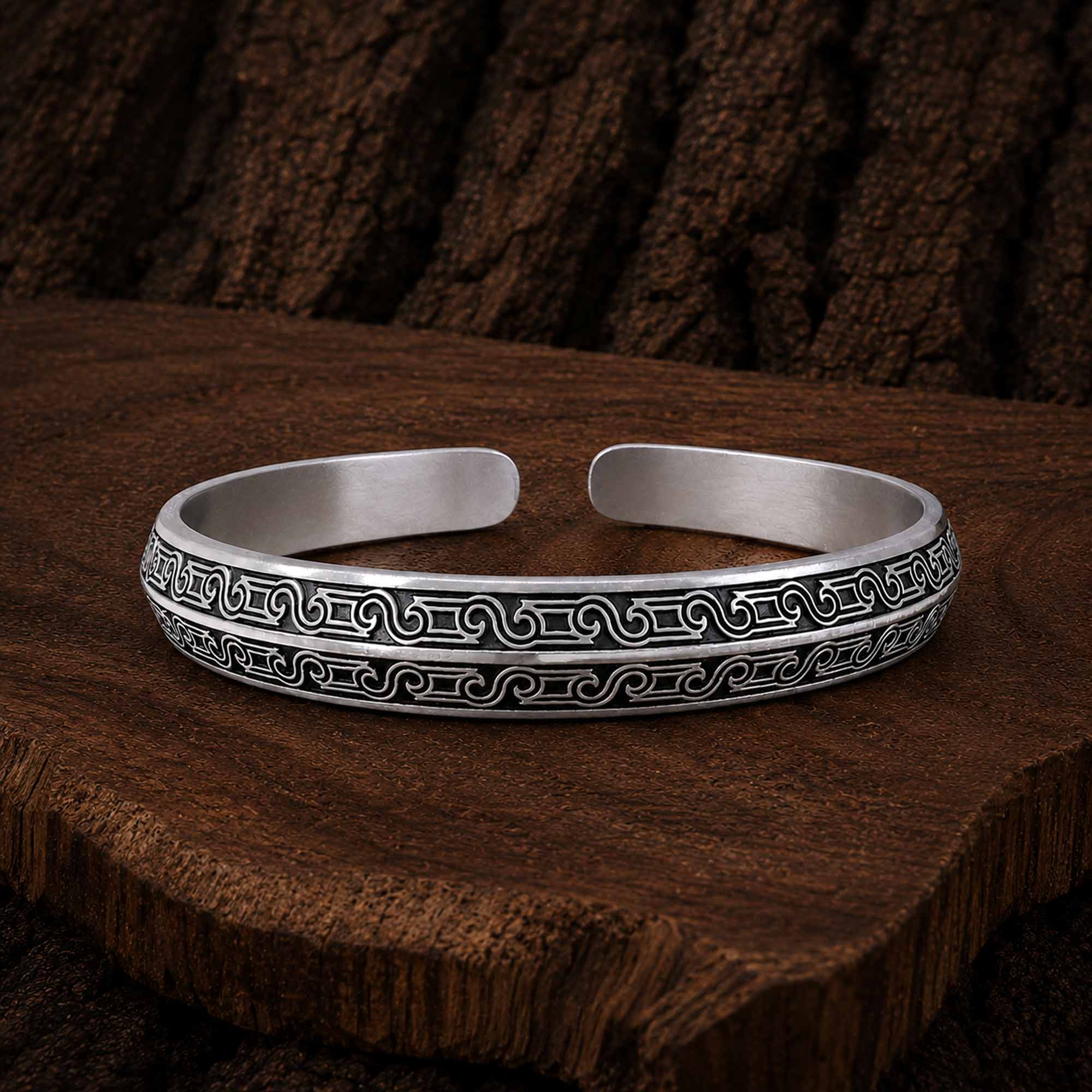 London - Silver Bangle Bracelet
