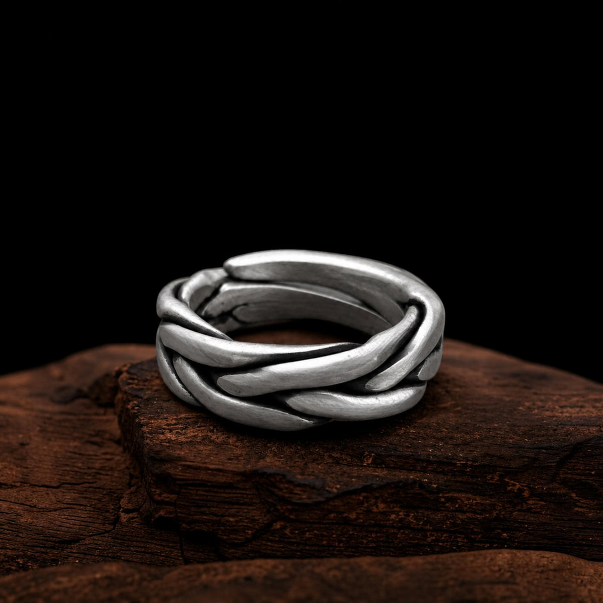 Nexus – Flettet ring